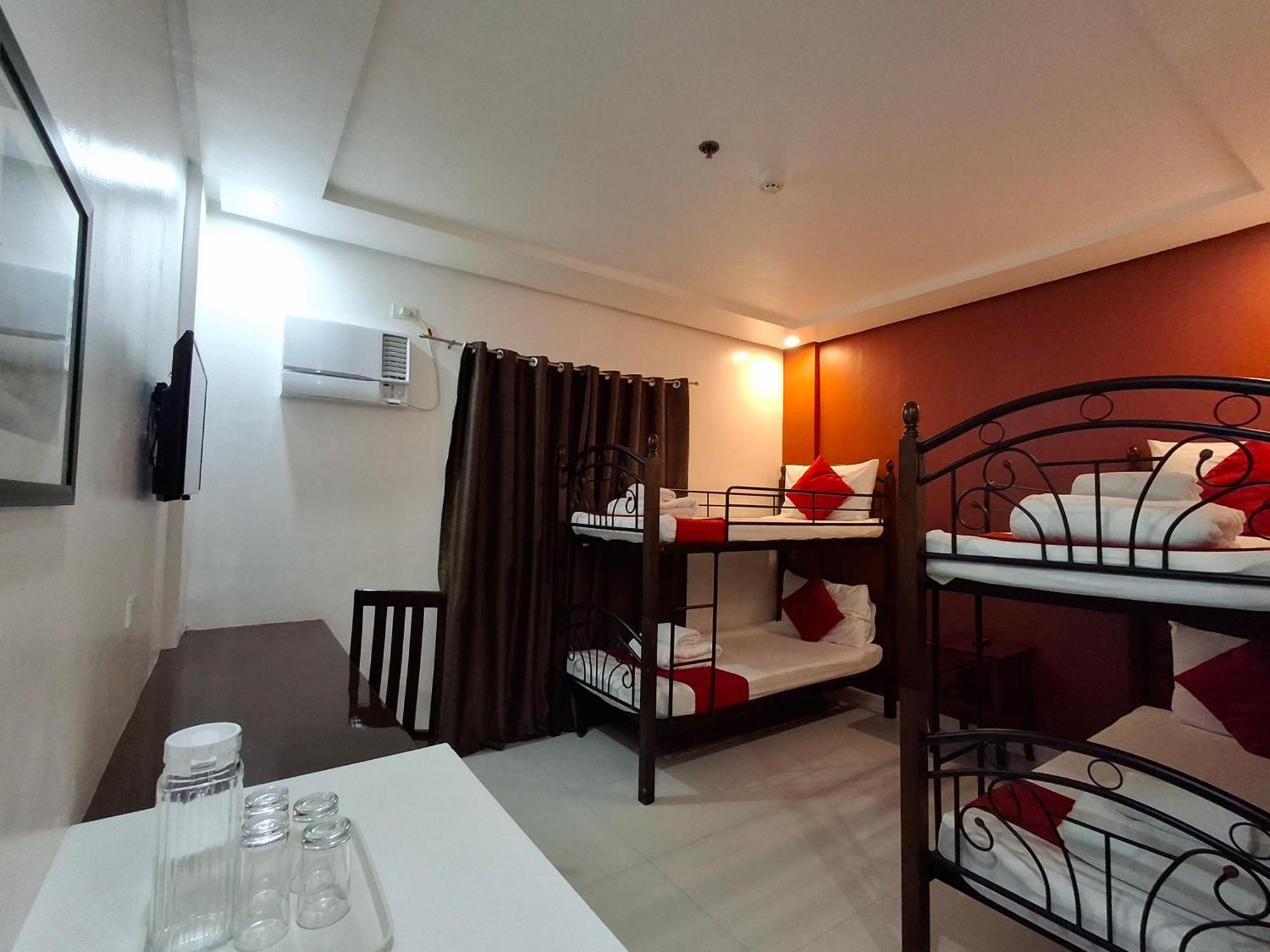 Royale Parc Hotel Puerto Princesa Palawan Bagian luar foto